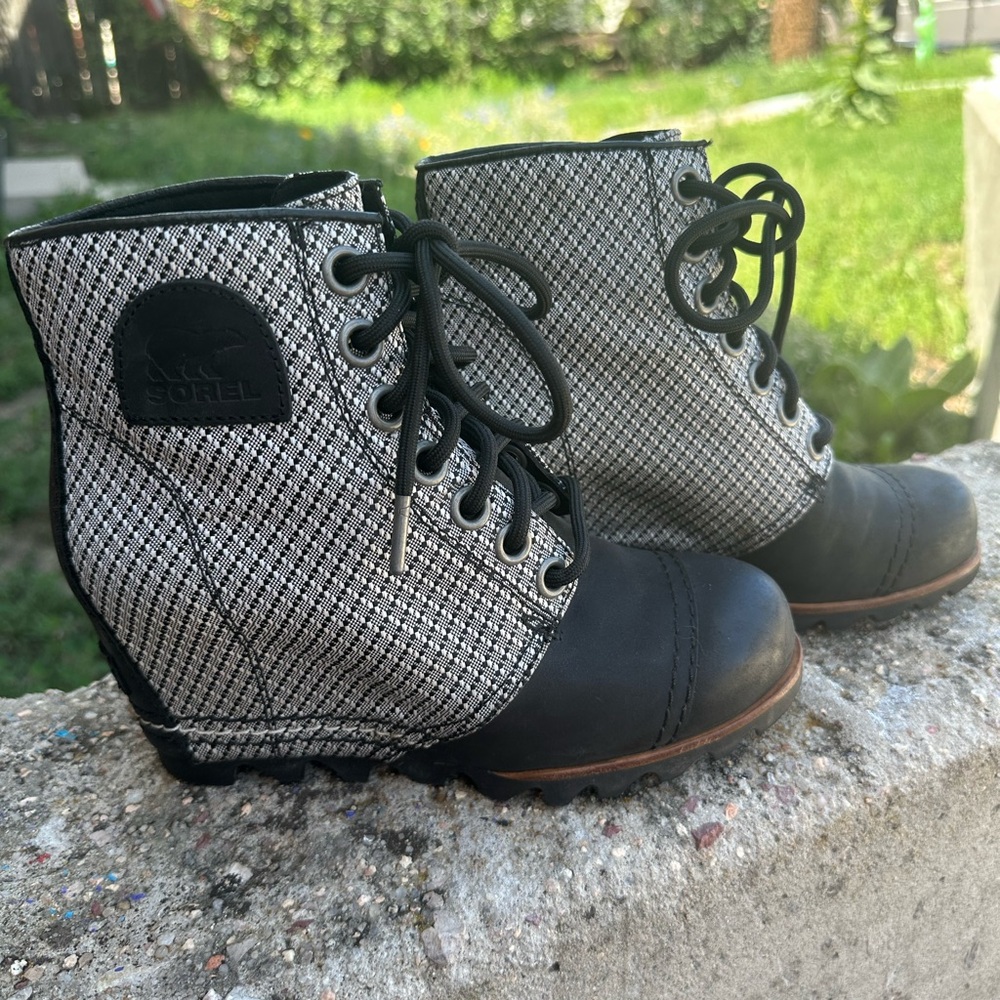 Sorel Wedges
